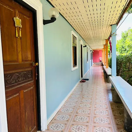 Prukrom Lanta Guesthouse Koh Lanta Exterior photo