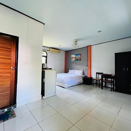 Prukrom Lanta Guesthouse Koh Lanta Exterior photo