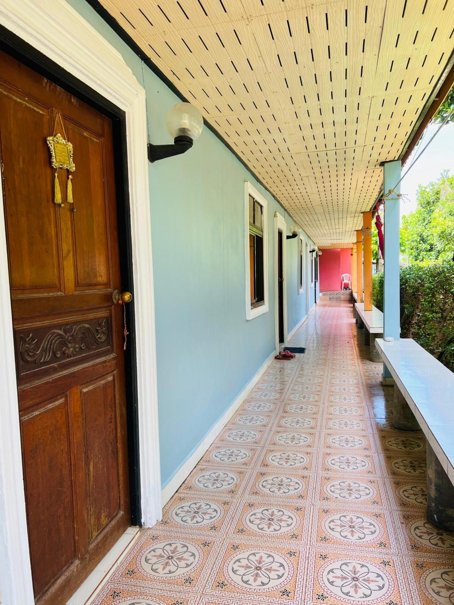 Prukrom Lanta Apartment